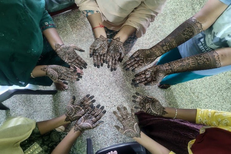 Yuva mehndi  Art vellore in Salem - Salem Ads