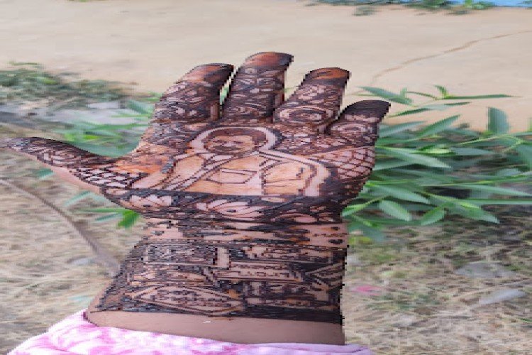 Srimathi mehandi art in Salem - Salem Ads