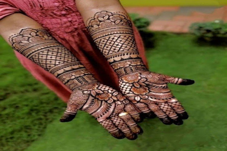 Karthigas Mehndi in Salem - Salem Ads