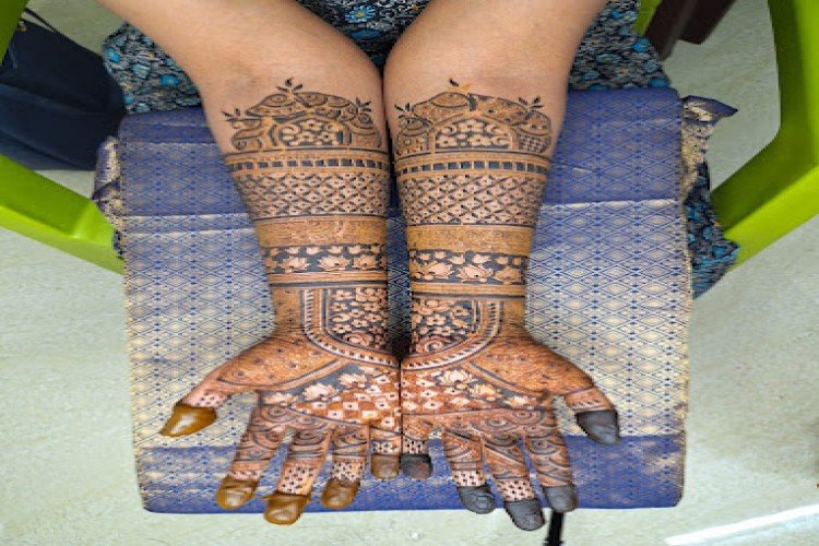 Karthigas Mehndi in Salem - Salem Ads