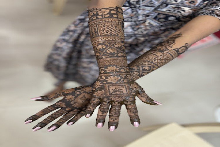 Viji Henna Art Salem in Salem - Salem Ads